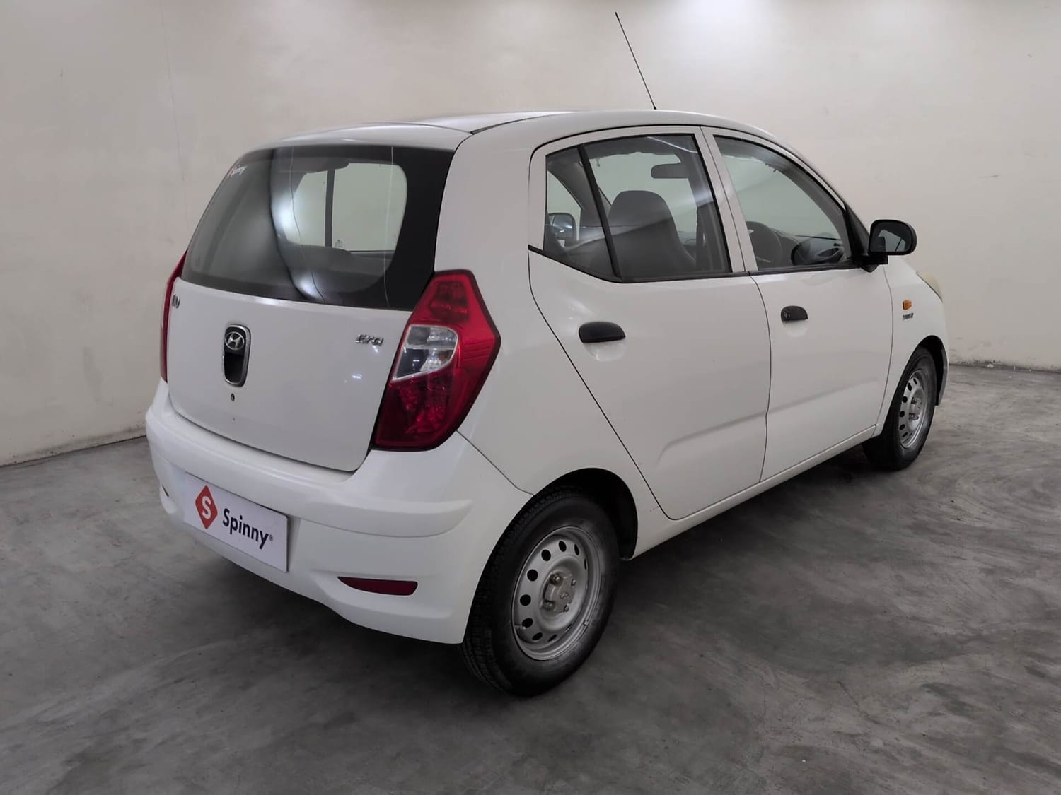 View 2016 Hyundai i10 Era 1.1 iRDE2 Image 5 Used 2016 Hyundai i10 Era 1.1 iRDE2 Image 5