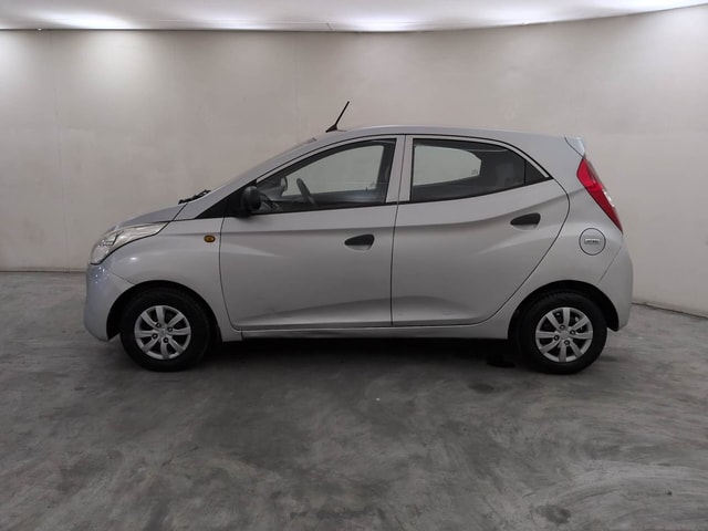 View Hyundai EON Image 2 Used Hyundai EON Image 2