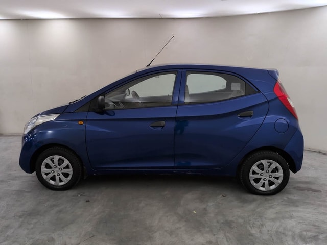 View Hyundai EON Image 2 Used Hyundai EON Image 2