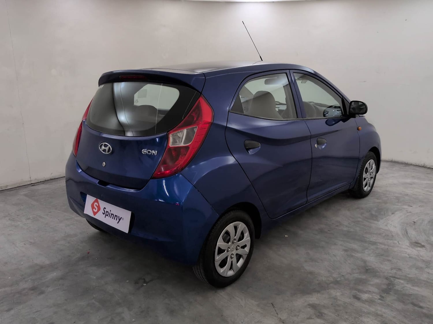 View 2017 Hyundai EON Magna Plus Image 5 Used 2017 Hyundai EON Magna Plus Image 5