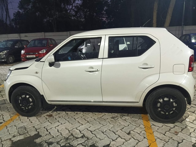 View Maruti Suzuki Ignis Image 2 Used Maruti Suzuki Ignis Image 2