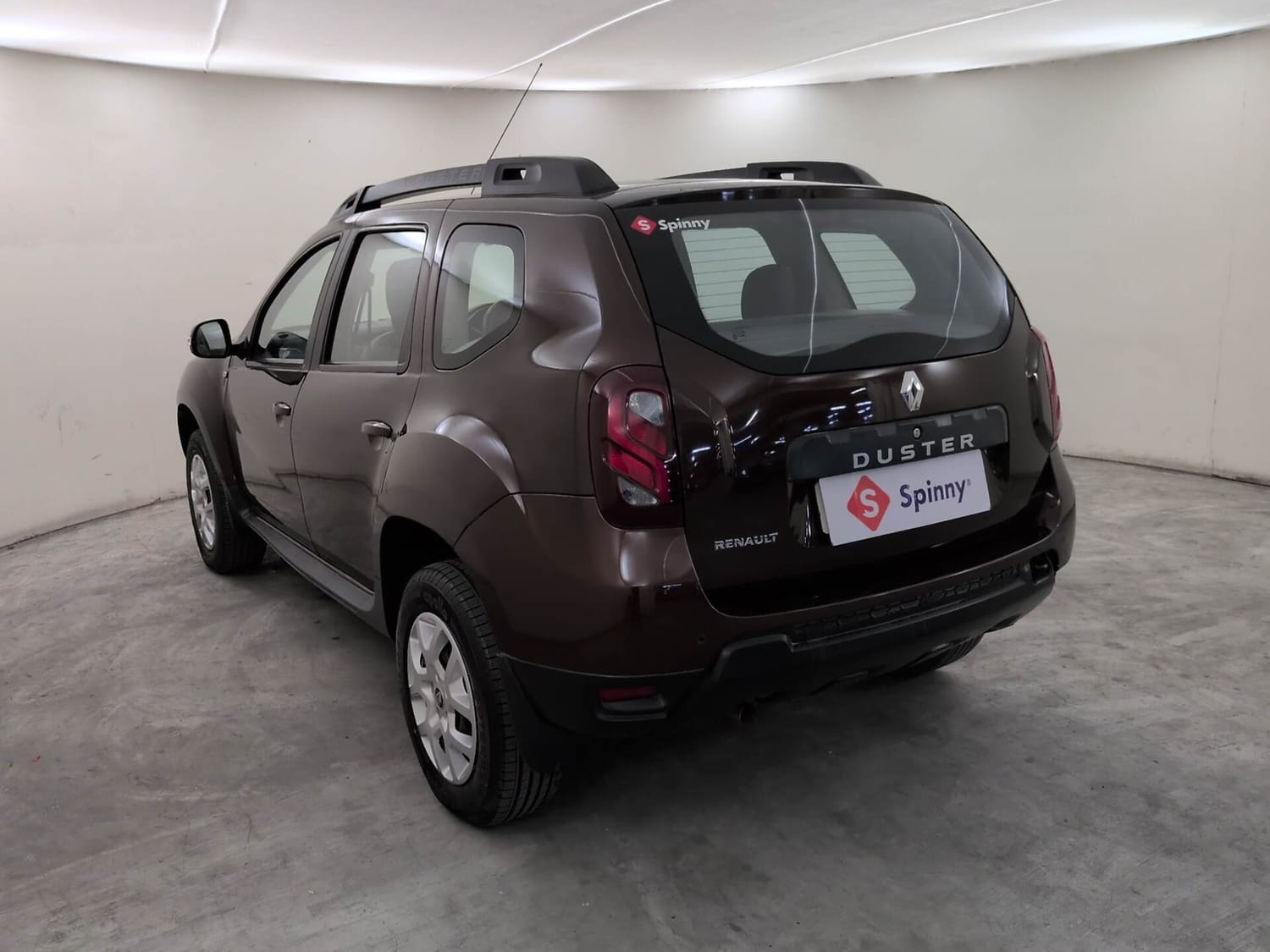 View 2021 Renault Duster Petrol RXS BS IV Image 3 Used 2021 Renault Duster Petrol RXS BS IV Image 3