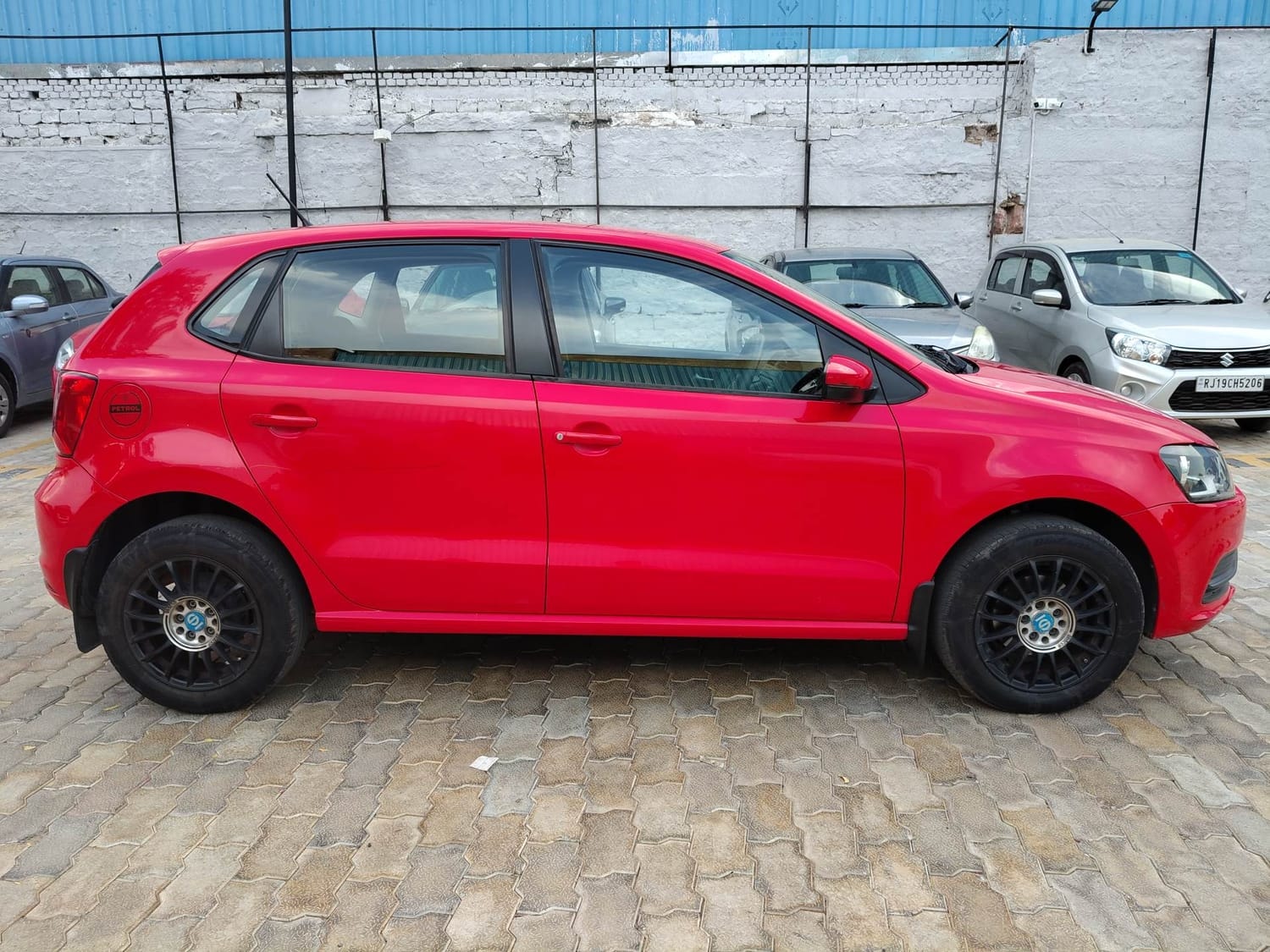 View 2019 Volkswagen Polo 1.0 L MPI Trendline Petrol BS IV Image 6 Used 2019 Volkswagen Polo 1.0 L MPI Trendline Petrol BS IV Image 6