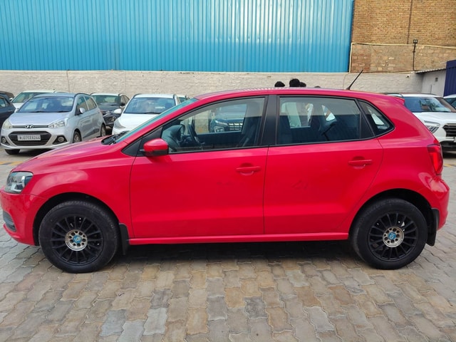 View Volkswagen Polo Image 2 Used Volkswagen Polo Image 2