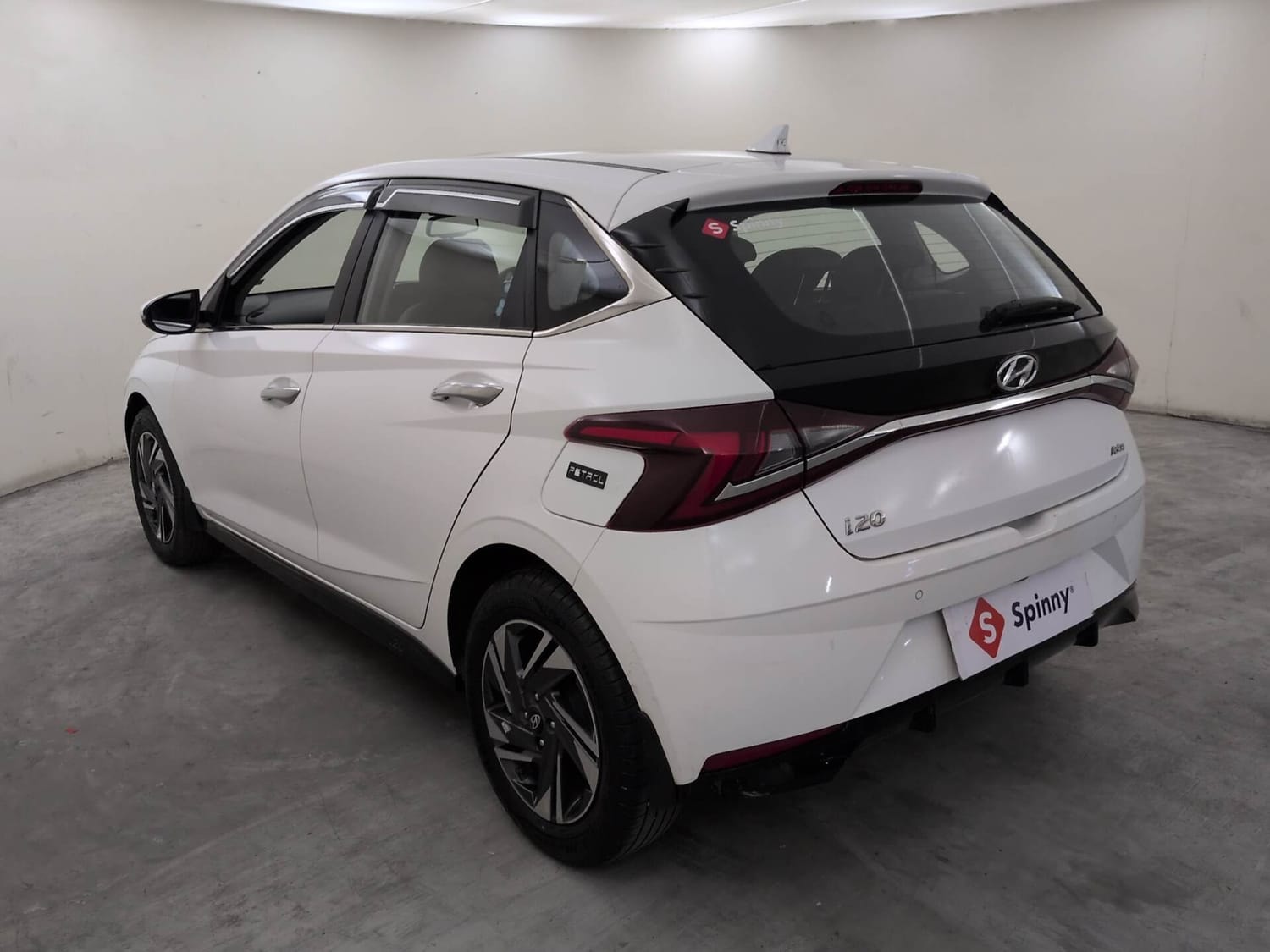View 2023 Hyundai Elite i20 1.0 Asta Option DCT Petrol Image 3 Used 2023 Hyundai Elite i20 1.0 Asta Option DCT Petrol Image 3