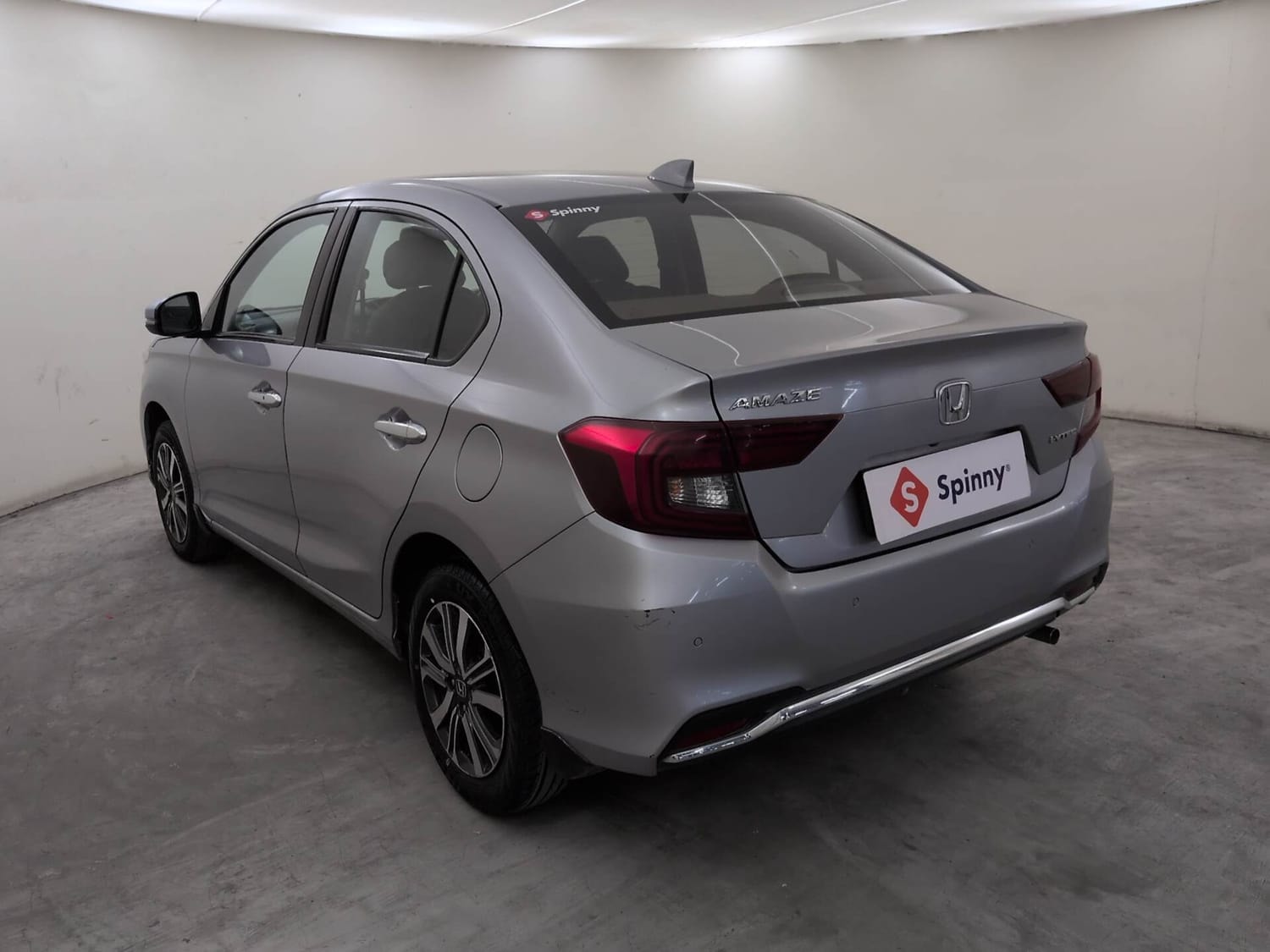 View 2023 Honda Amaze VX CVT Petrol BS IV Image 3 Used 2023 Honda Amaze VX CVT Petrol BS IV Image 3