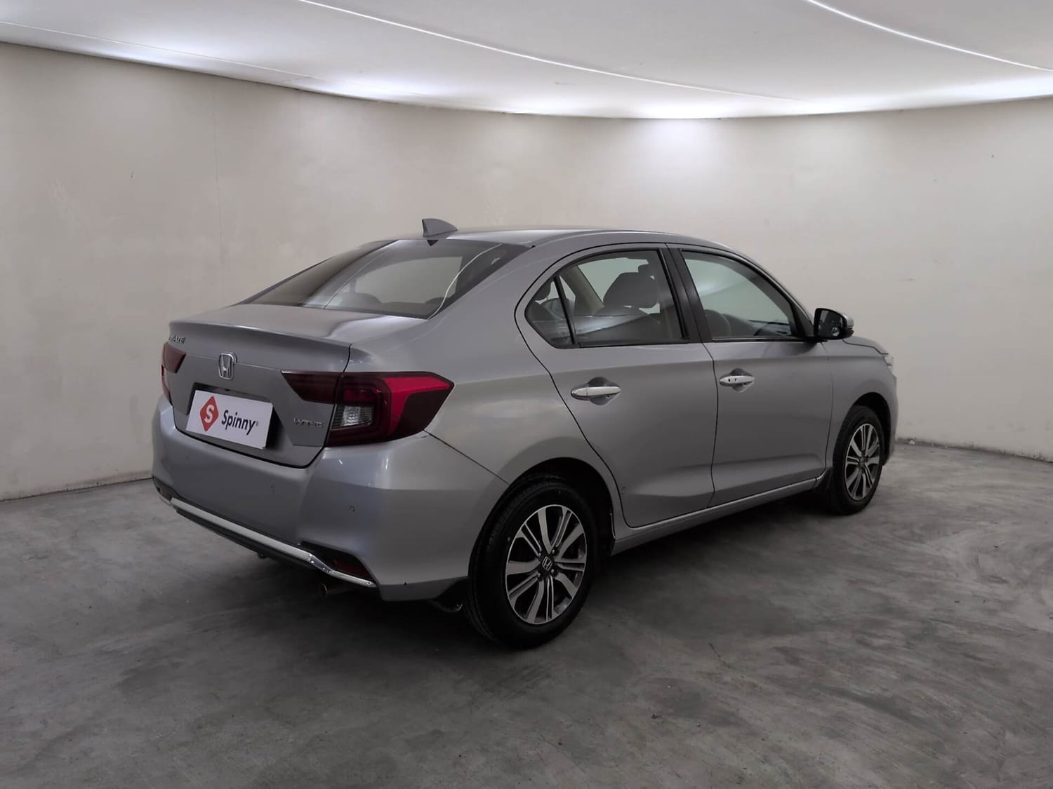 View 2023 Honda Amaze VX CVT Petrol BS IV Image 5 Used 2023 Honda Amaze VX CVT Petrol BS IV Image 5