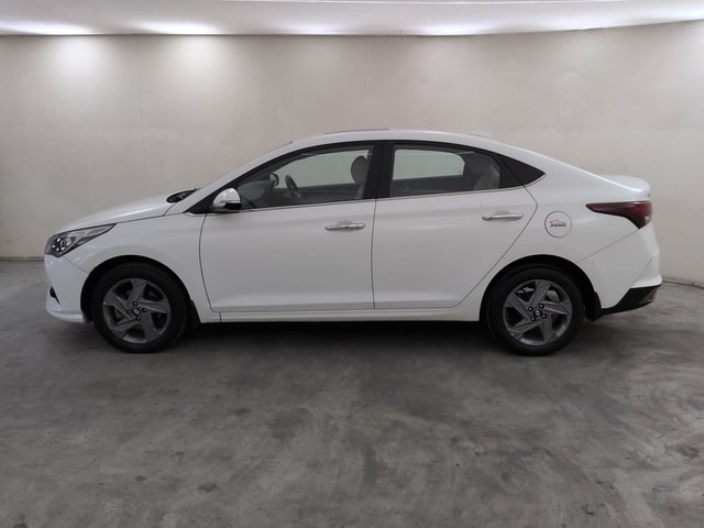 View Hyundai Verna Image 2 Used Hyundai Verna Image 2