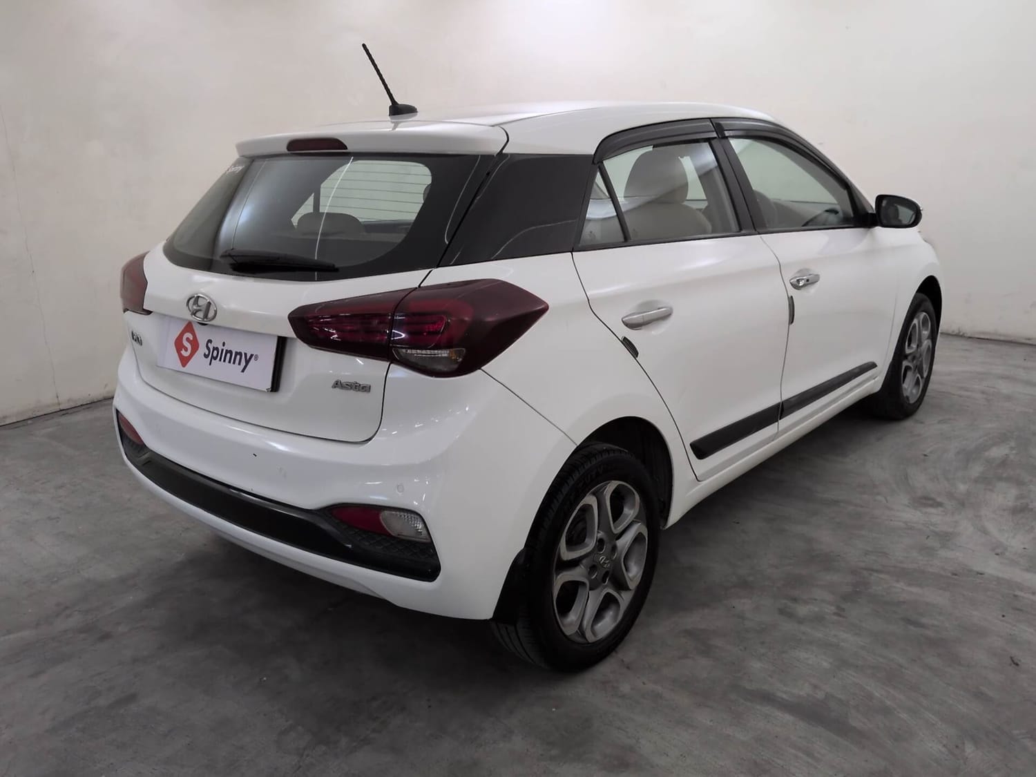View 2019 Hyundai Elite i20 1.4 Asta Option Diesel BS IV Image 5 Used 2019 Hyundai Elite i20 1.4 Asta Option Diesel BS IV Image 5