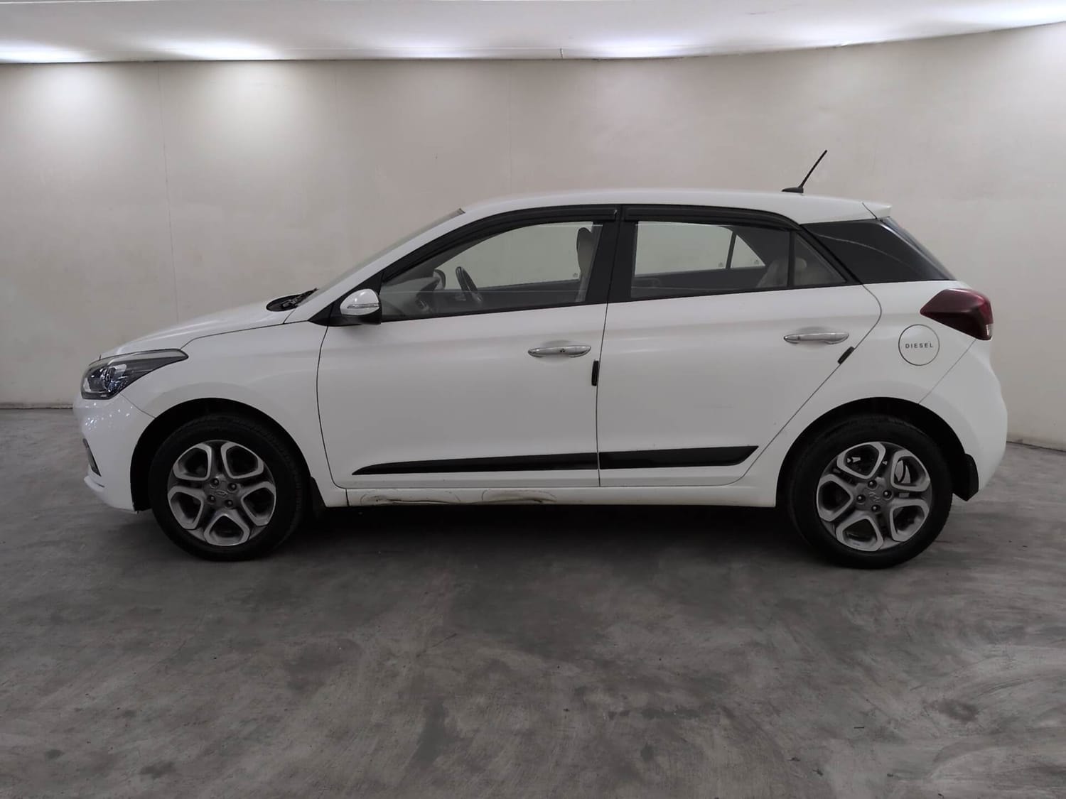 View 2019 Hyundai Elite i20 1.4 Asta Option Diesel BS IV Image 2 Used 2019 Hyundai Elite i20 1.4 Asta Option Diesel BS IV Image 2