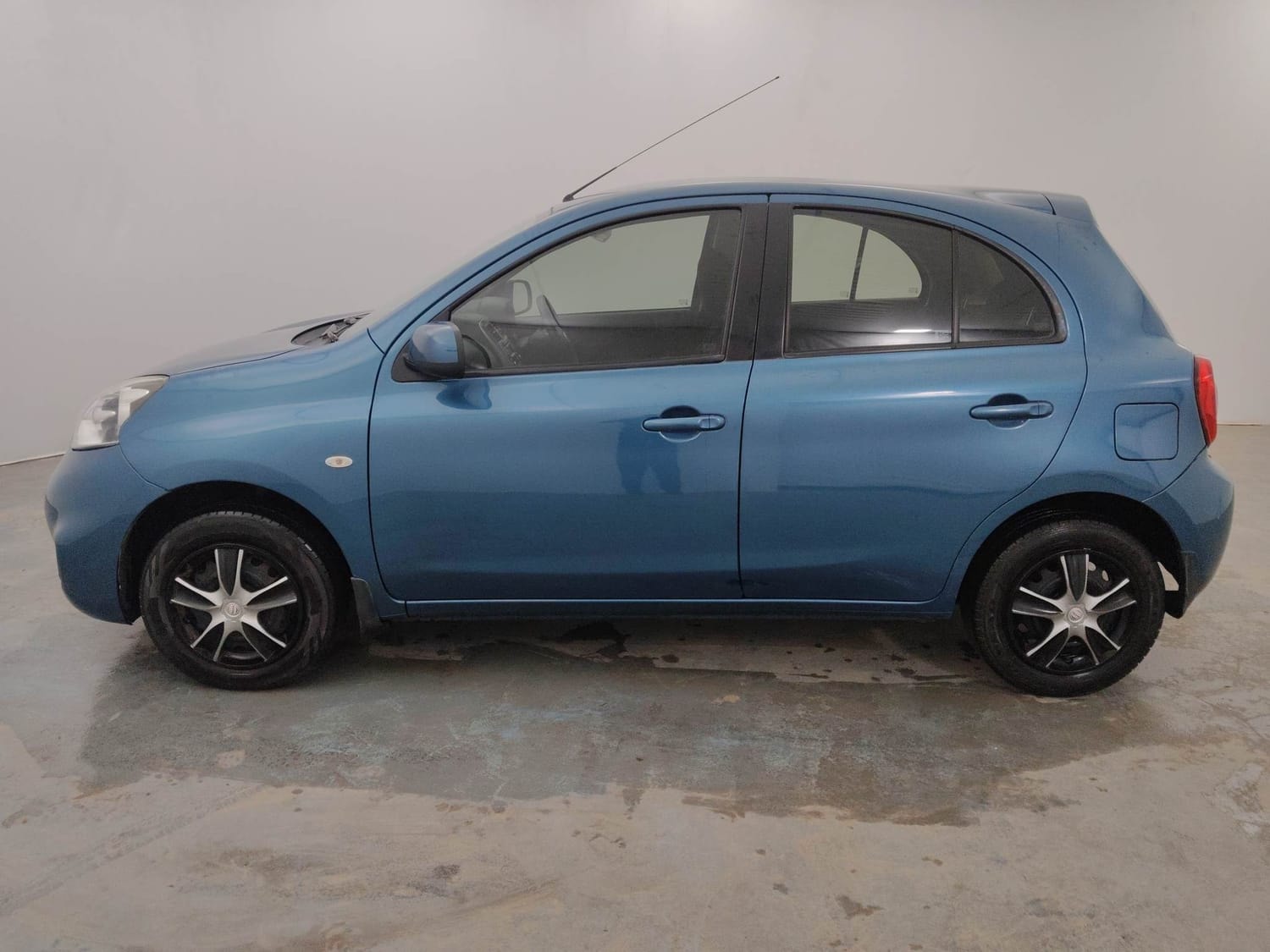 View 2017 Nissan Micra XL (CVT) Image 2 Used 2017 Nissan Micra XL (CVT) Image 2