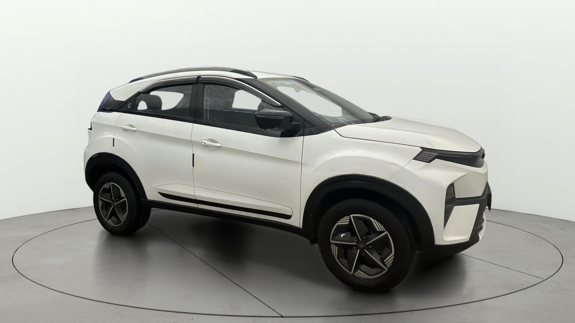 View 2023 Tata Nexon Revotron XE Image 23 Used 2023 Tata Nexon Revotron XE Image 23