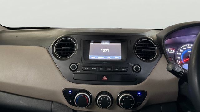 View Hyundai Grand i10 Image 17 Used Hyundai Grand i10 Image 17