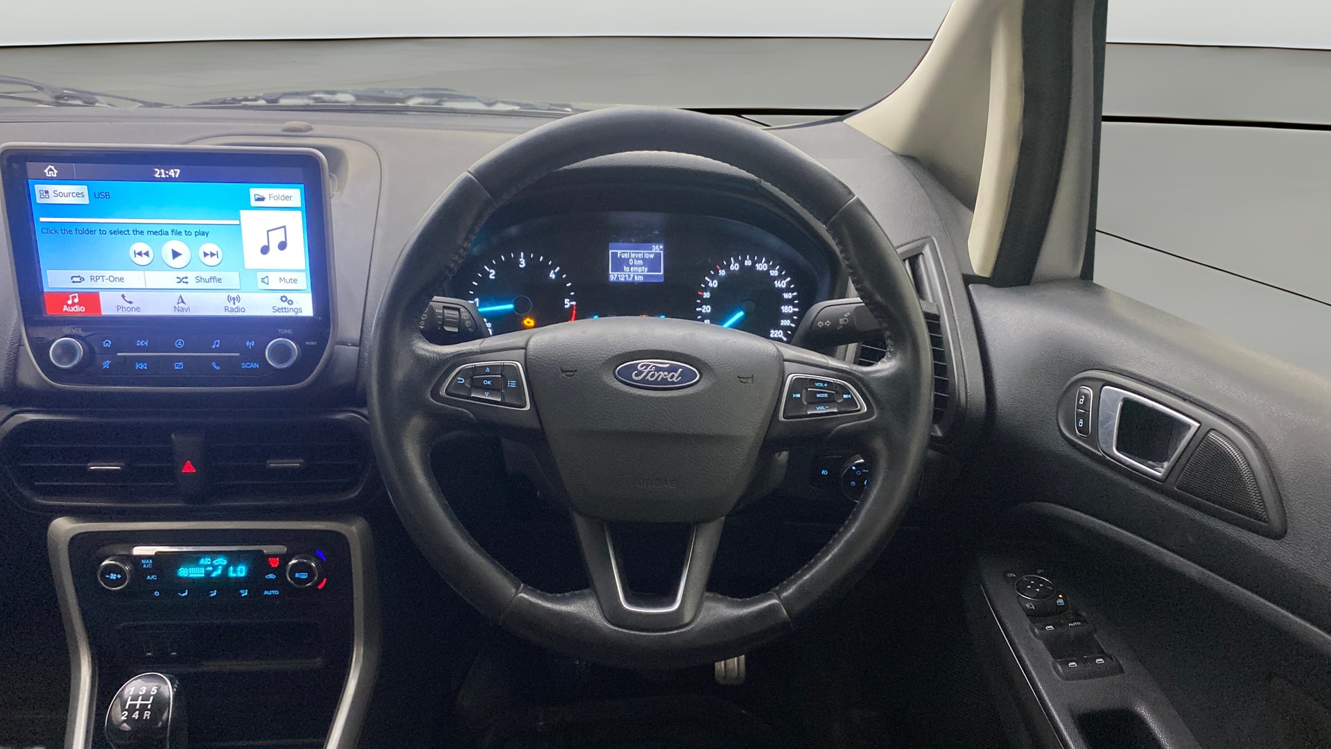 View 2019 Ford EcoSport 1.5 TDCi Diesel Ambiente BS IV Image 20 Used 2019 Ford EcoSport 1.5 TDCi Diesel Ambiente BS IV Image 20