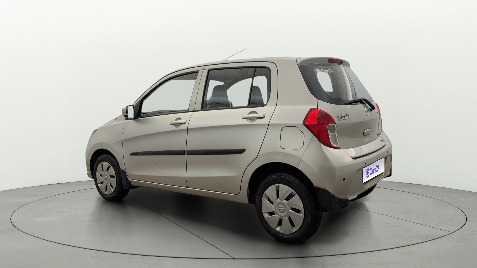 View 2018 Maruti Suzuki 1000 Base Variant Image 2 Used 2018 Maruti Suzuki 1000 Base Variant Image 2