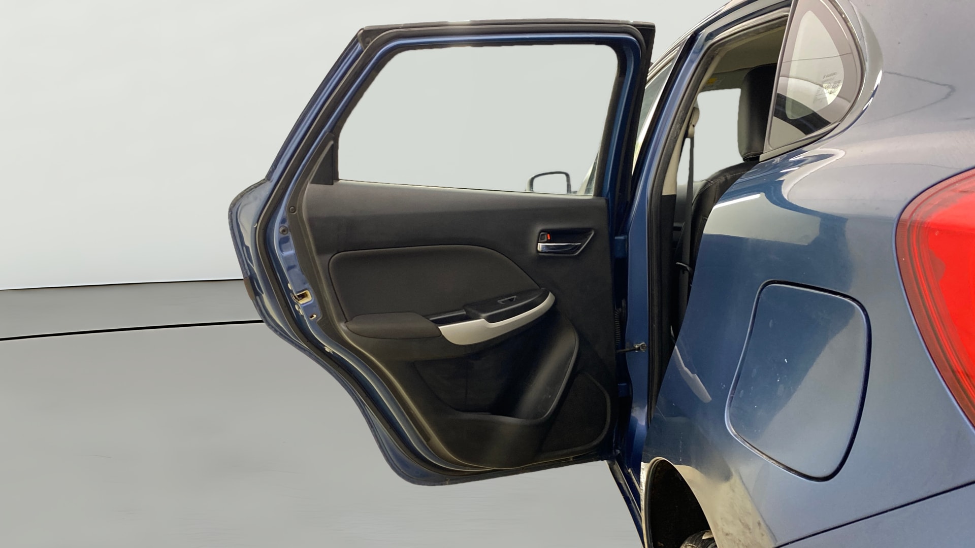 View 2018 Maruti Suzuki 1000 Base Variant Image 22 Used 2018 Maruti Suzuki 1000 Base Variant Image 22