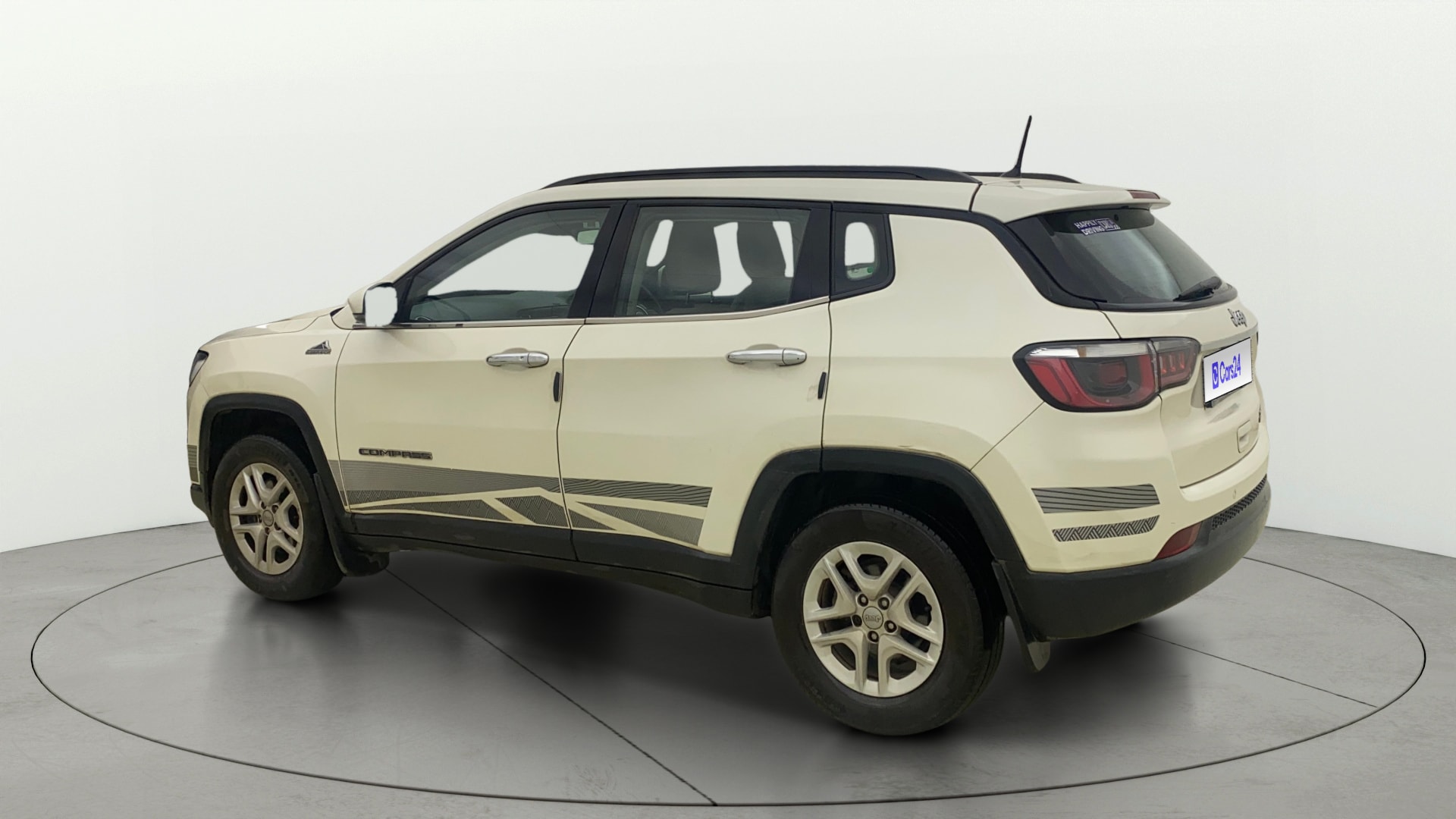 View 2020 Jeep Compass Sport Plus Petrol BS IV Image 2 Used 2020 Jeep Compass Sport Plus Petrol BS IV Image 2