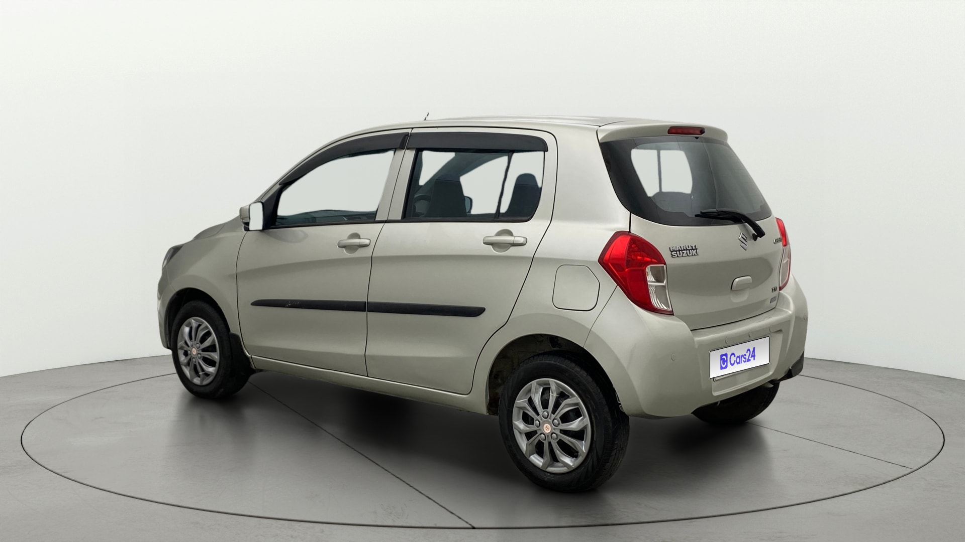 View 2017 Maruti Suzuki 1000 Base Variant Image 2 Used 2017 Maruti Suzuki 1000 Base Variant Image 2
