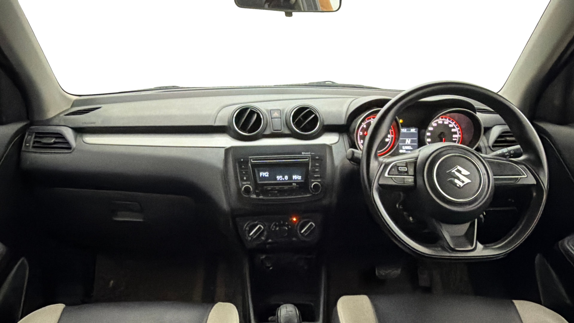 View 2019 Maruti Suzuki 1000 Base Variant Image 15 Used 2019 Maruti Suzuki 1000 Base Variant Image 15