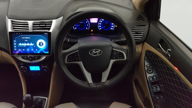 View Hyundai Fluidic Verna Image 20 Used Hyundai Fluidic Verna Image 20