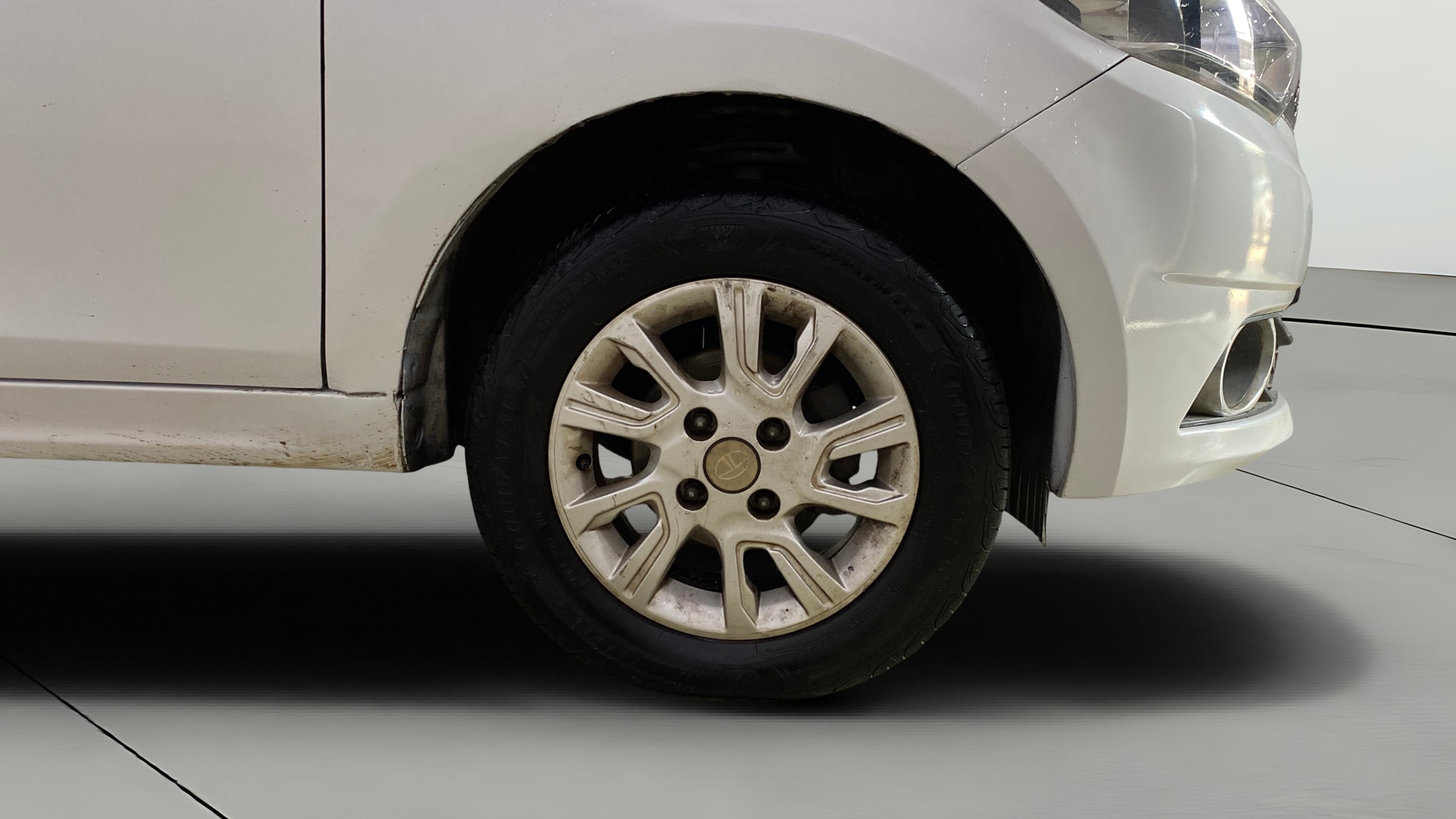 View 2017 Tata Tiago Revotorq XB Image 39 Used 2017 Tata Tiago Revotorq XB Image 39