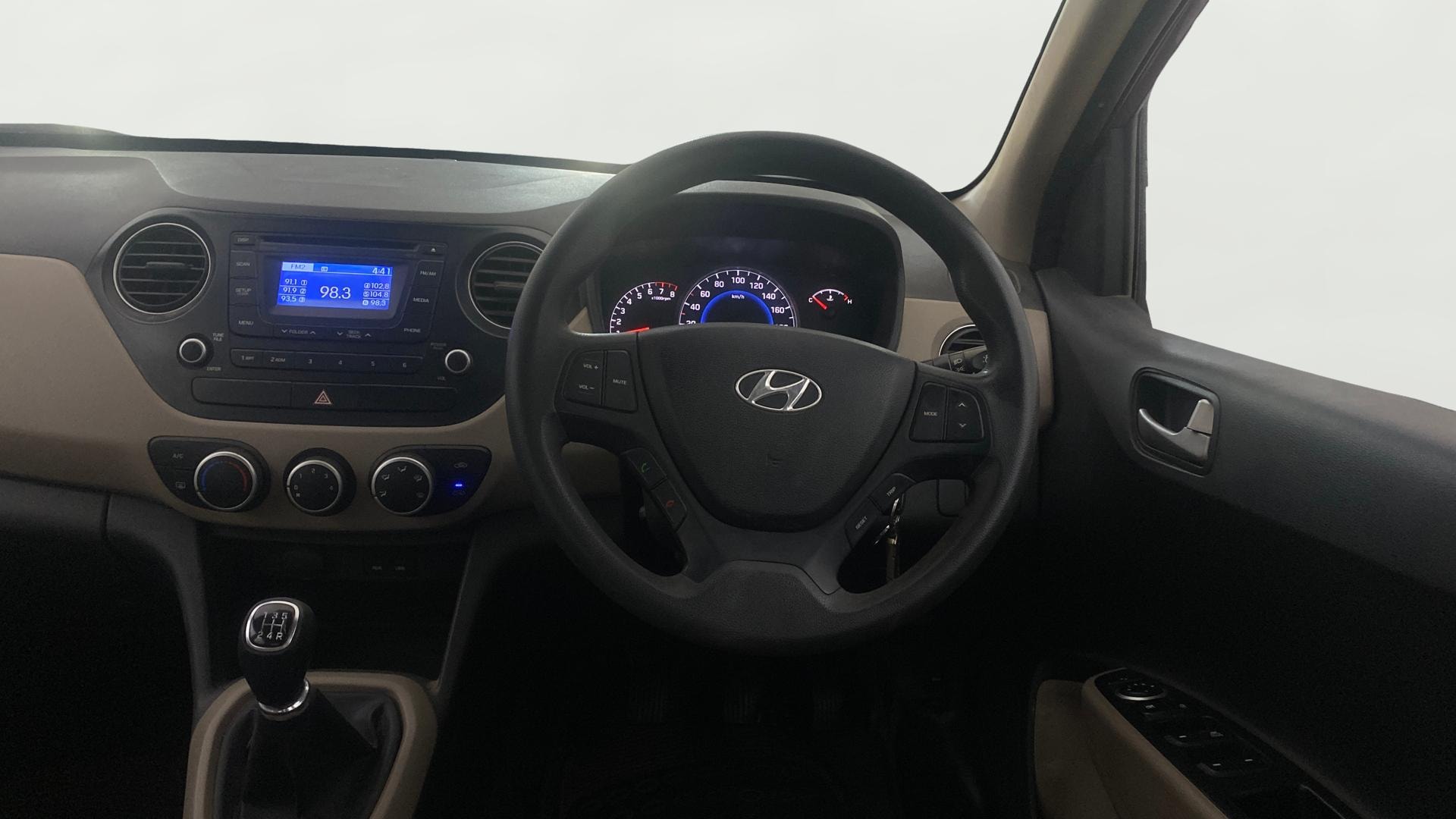 Used 2015 Hyundai Grand i10 Used 2015 Hyundai Grand i10