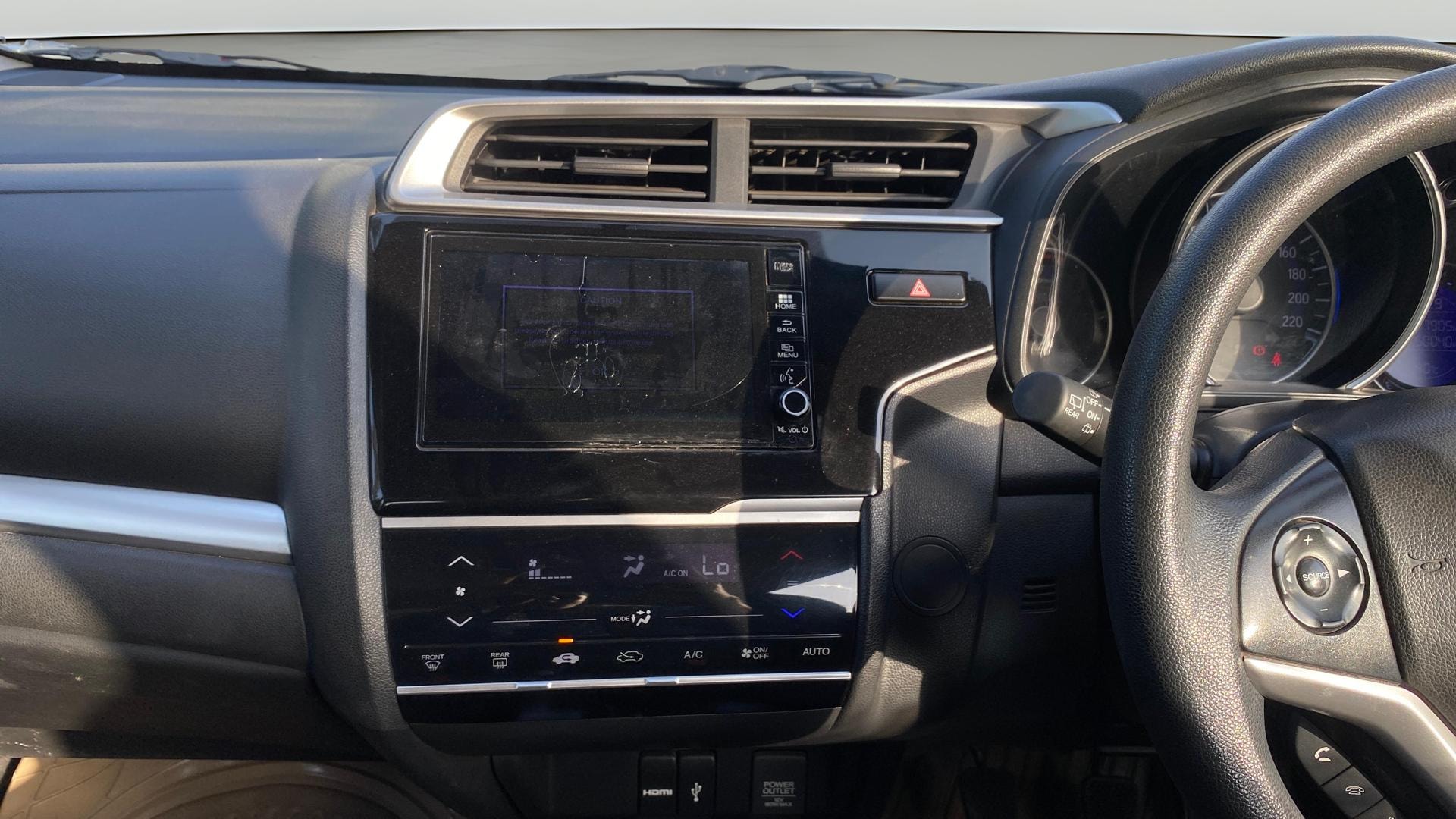 View 2019 Honda WR-V S MT Diesel Edge Edition Image 17 Used 2019 Honda WR-V S MT Diesel Edge Edition Image 17