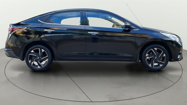 View Hyundai Verna Image 9 Used Hyundai Verna Image 9