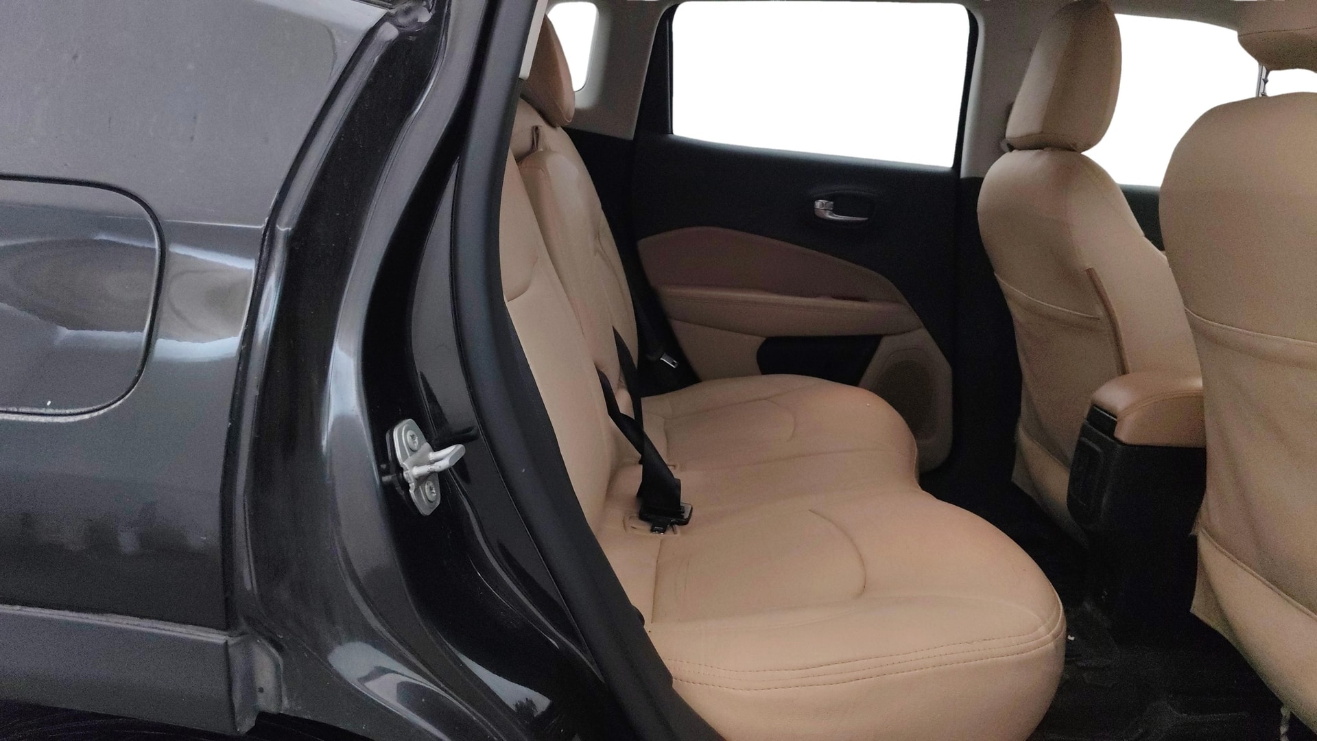 View 2018 Jeep Compass Longitude (O) 2.0 Diesel MT Image 28 Used 2018 Jeep Compass Longitude (O) 2.0 Diesel MT Image 28