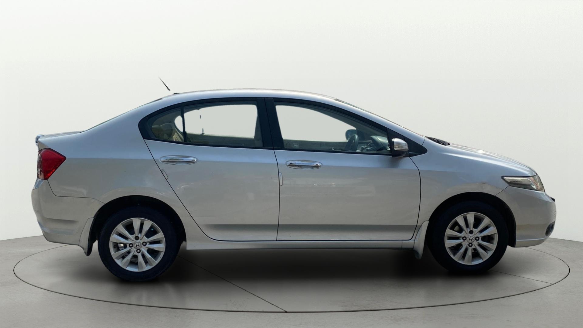 View 2013 Honda City ZX MT Diesel Anniversary Edition Image 28 Used 2013 Honda City ZX MT Diesel Anniversary Edition Image 28
