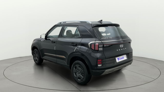 View Hyundai Venue Image 2 Used Hyundai Venue Image 2