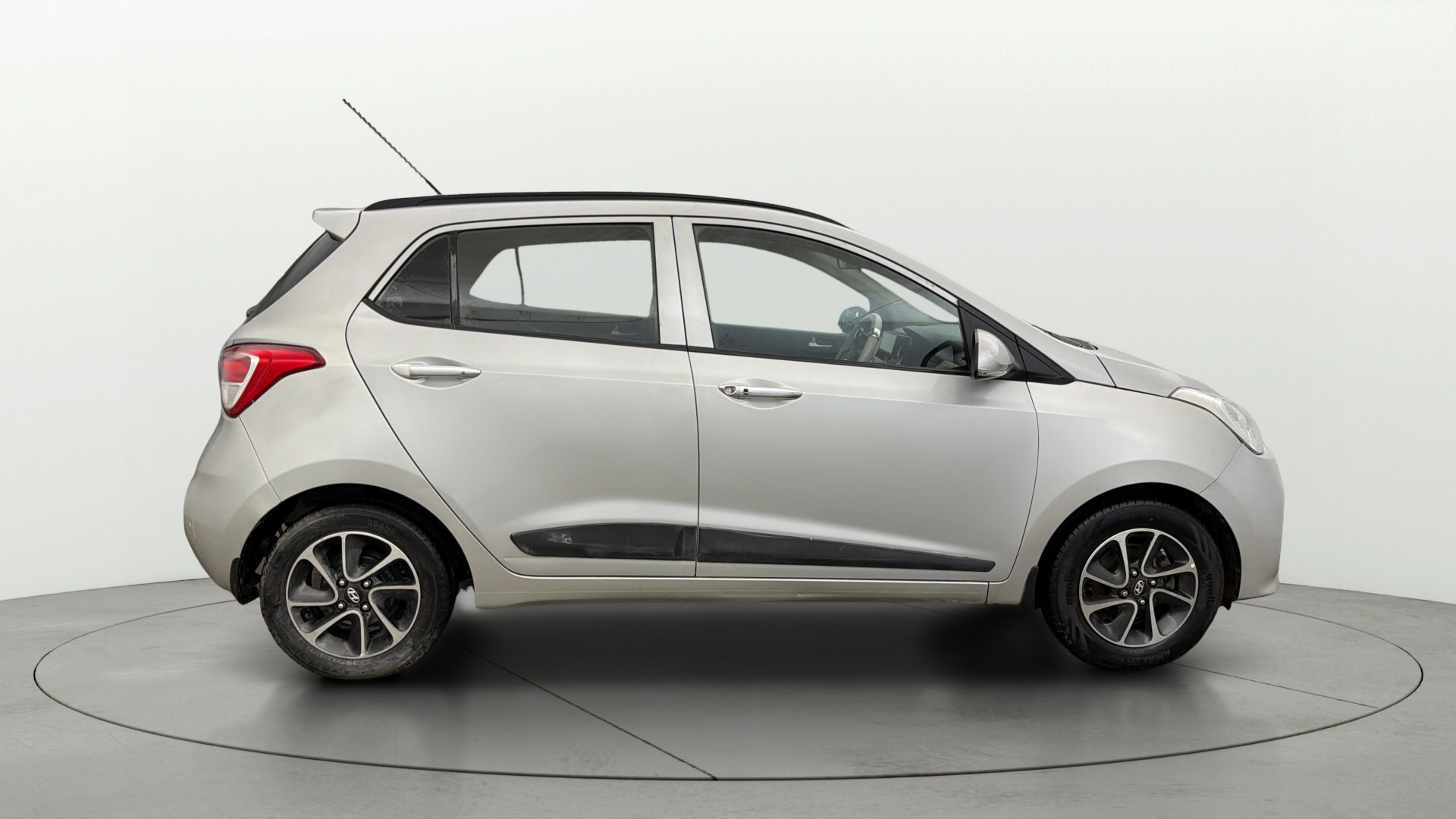 View 2017 Hyundai Grand i10 1.2 Asta Petrol Image 27 Used 2017 Hyundai Grand i10 1.2 Asta Petrol Image 27