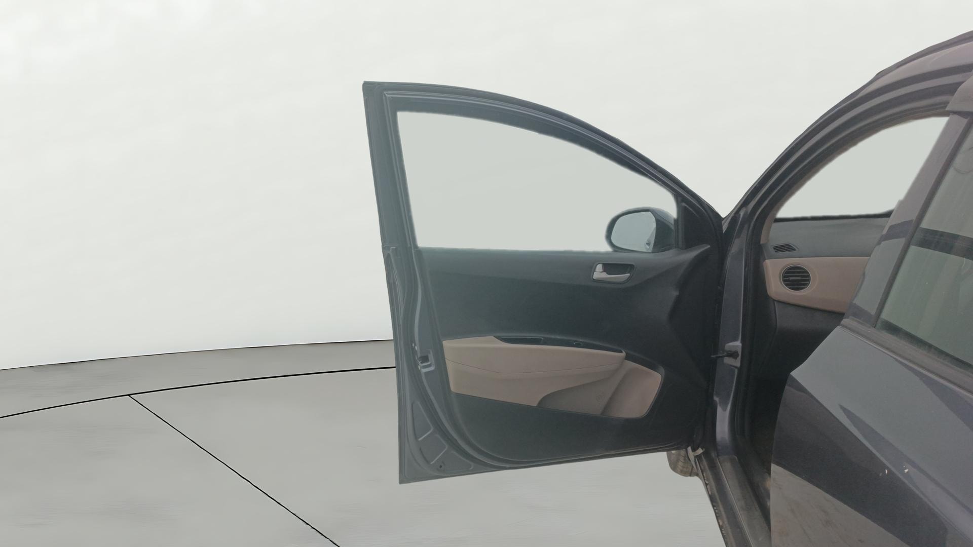 View 2014 Hyundai Grand i10 Asta AT 1.2 Kappa VTVT Image 36 Used 2014 Hyundai Grand i10 Asta AT 1.2 Kappa VTVT Image 36