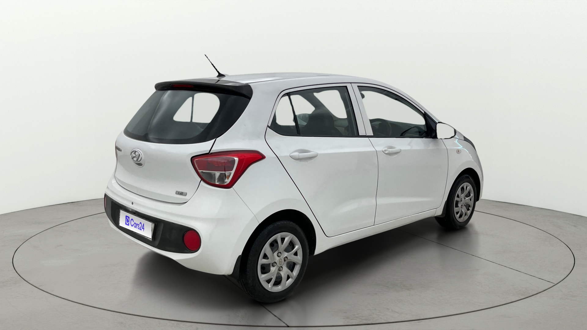 View 2017 Hyundai Grand i10 Magna 1.2 Kappa VTVT Image 42 Used 2017 Hyundai Grand i10 Magna 1.2 Kappa VTVT Image 42