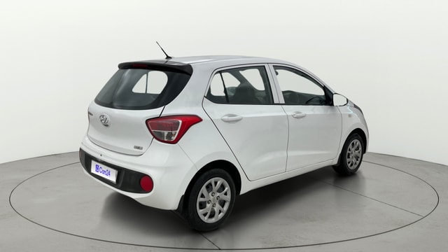 View Hyundai Grand i10 Image 42 Used Hyundai Grand i10 Image 42
