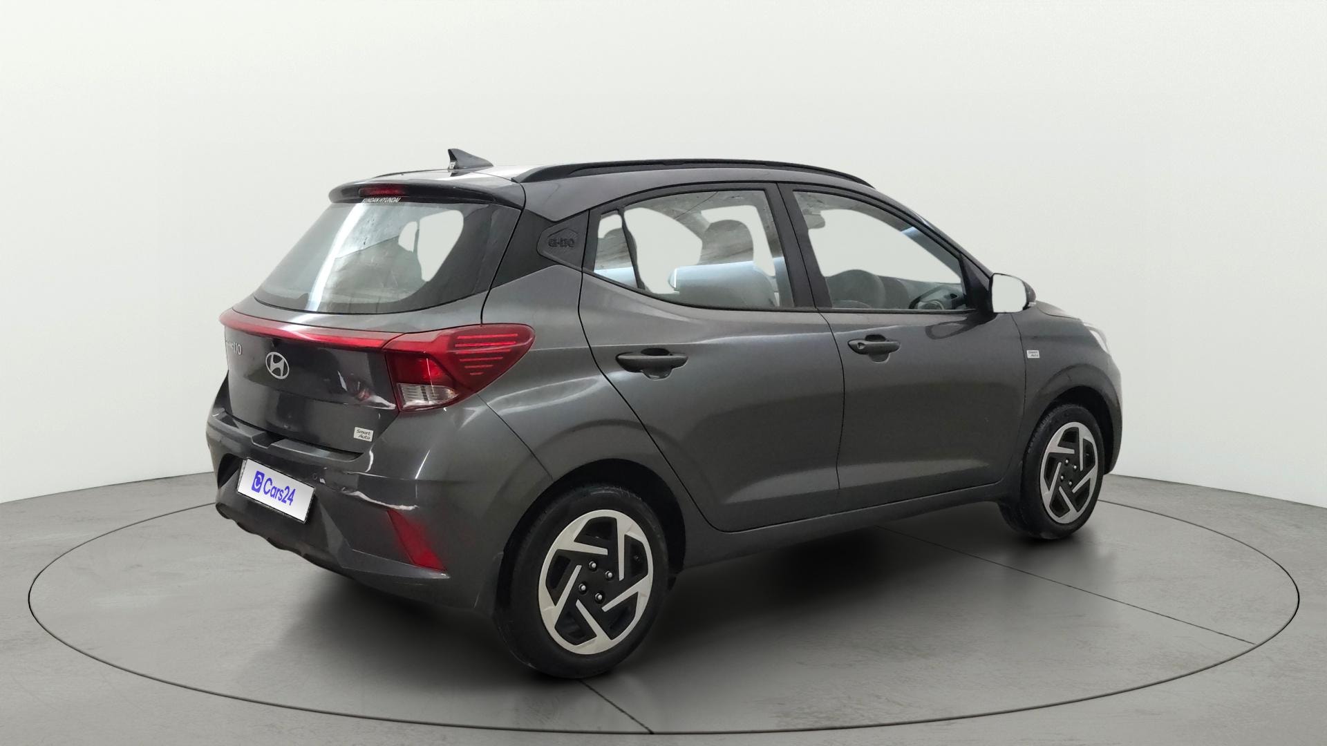 View 2024 Hyundai Grand i10 Nios Sportz Petrol AMT Image 43 Used 2024 Hyundai Grand i10 Nios Sportz Petrol AMT Image 43