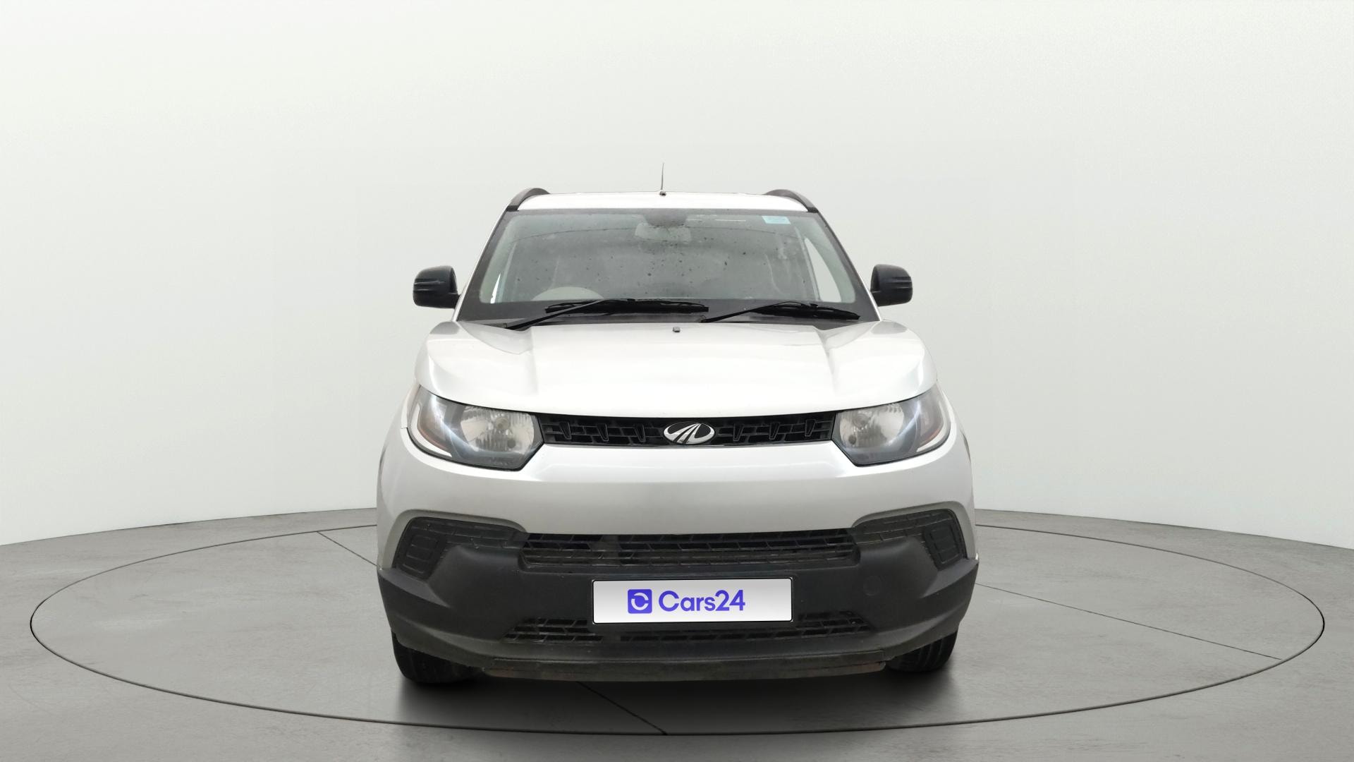View 2017 Mahindra KUV100 K2 6 STR Image 1 Used 2017 Mahindra KUV100 K2 6 STR Image 1