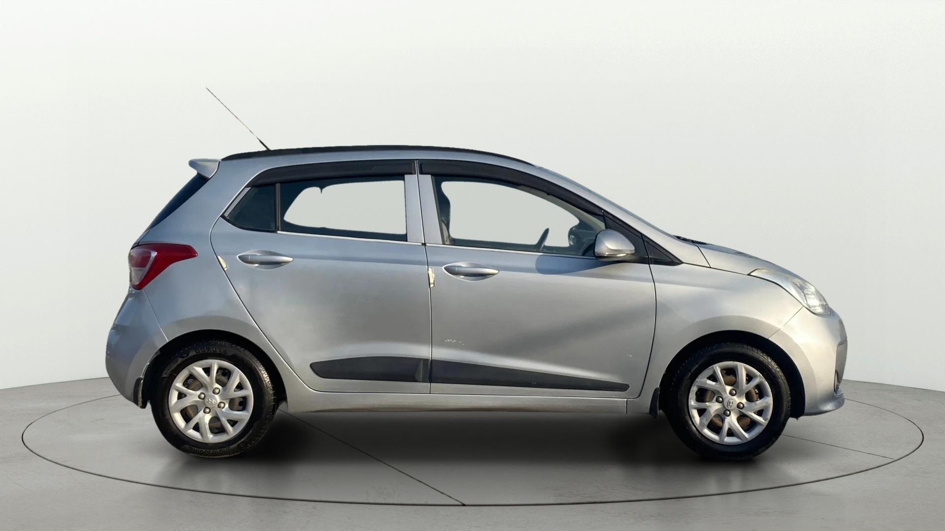 Used 2018 Hyundai Grand i10 Used 2018 Hyundai Grand i10