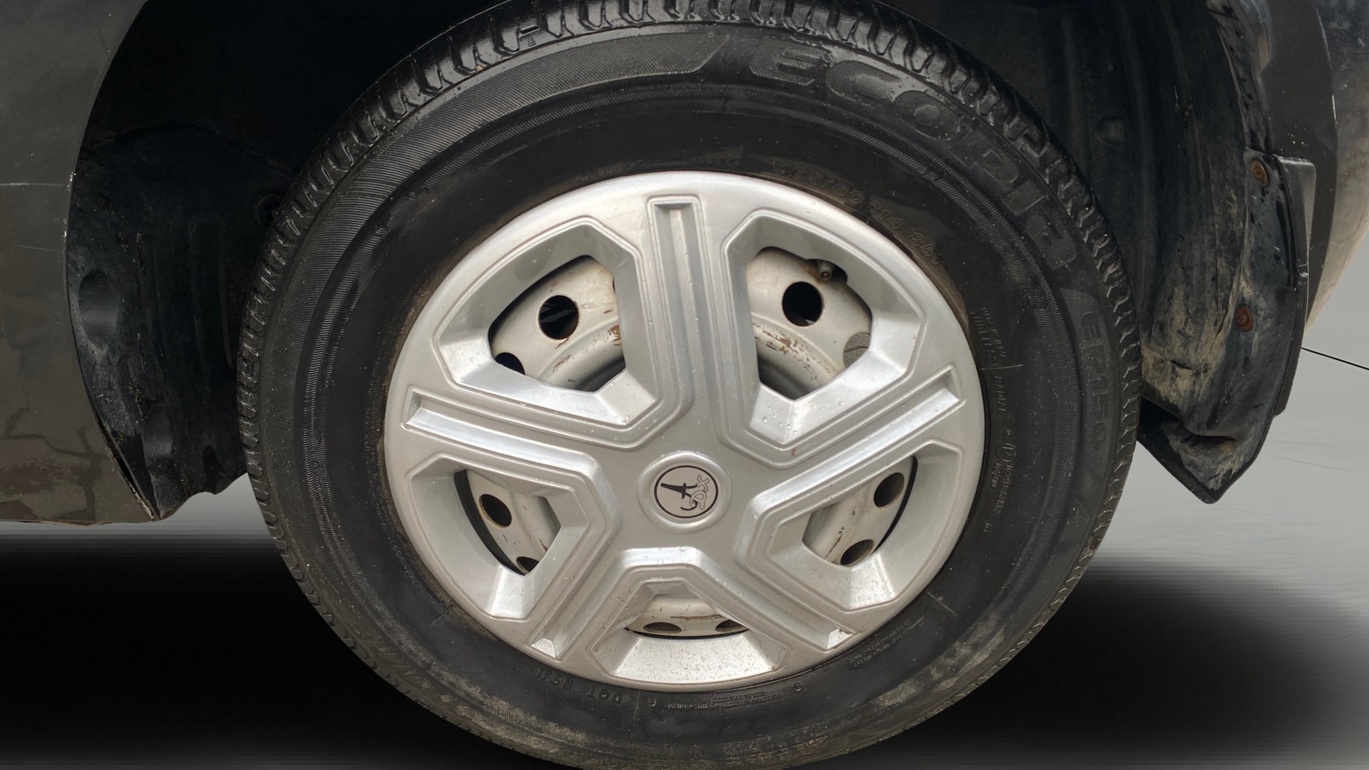 View 2020 Tata Altroz XE Petrol Image 11 Used 2020 Tata Altroz XE Petrol Image 11