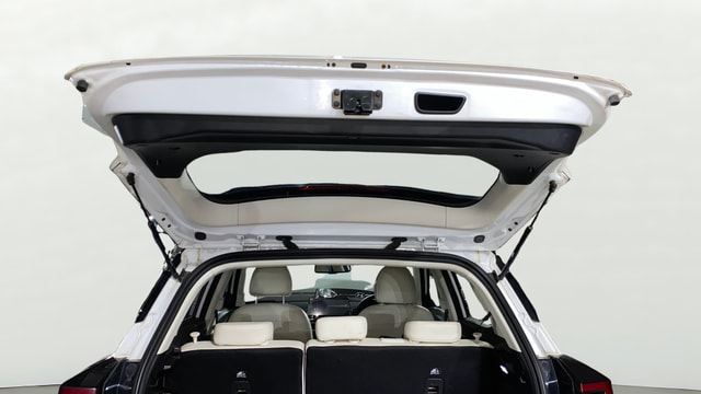 View Mahindra XUV 3XO Image 32 Used Mahindra XUV 3XO Image 32