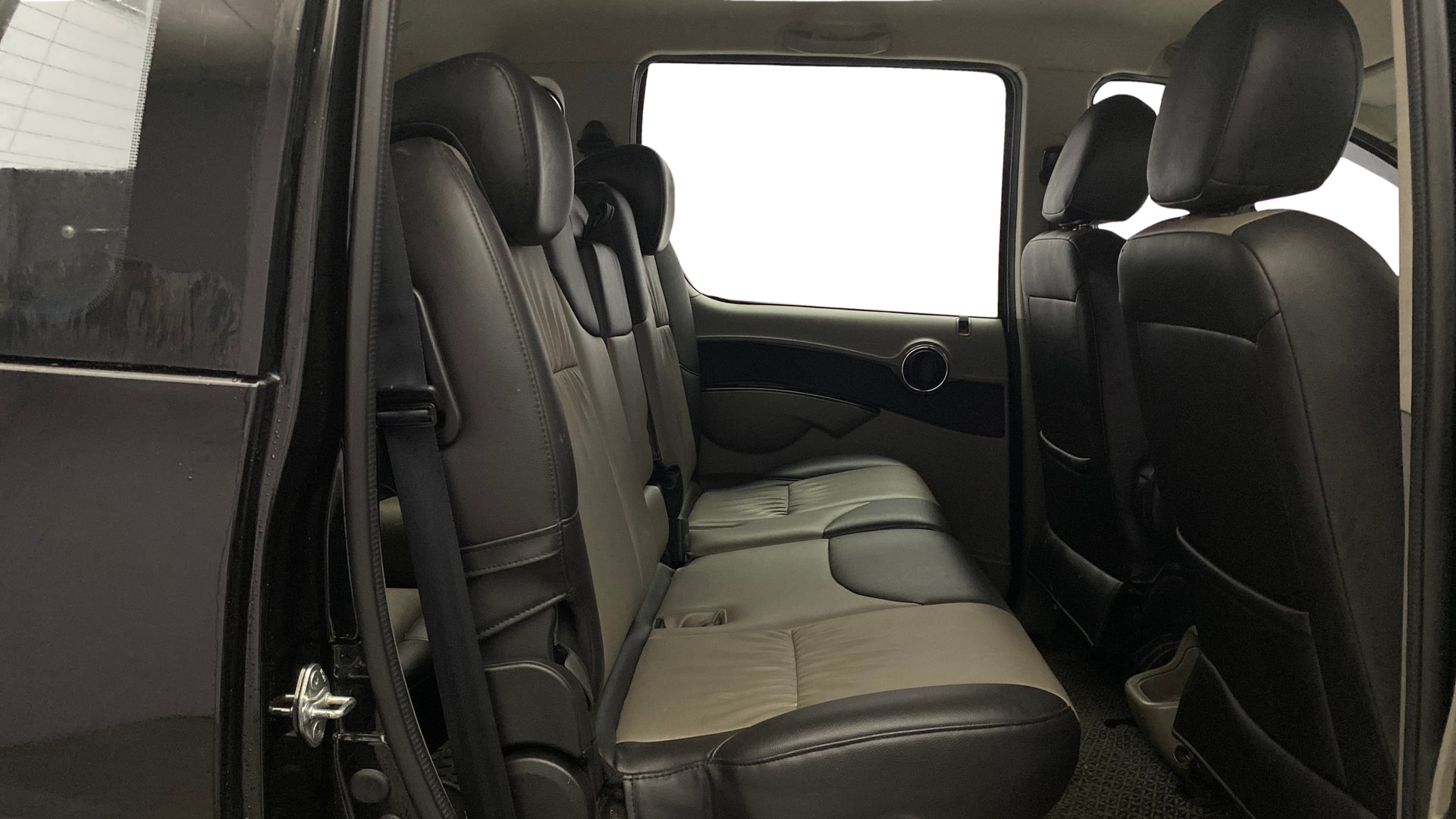 Used 2016 Mahindra NuvoSport Used 2016 Mahindra NuvoSport