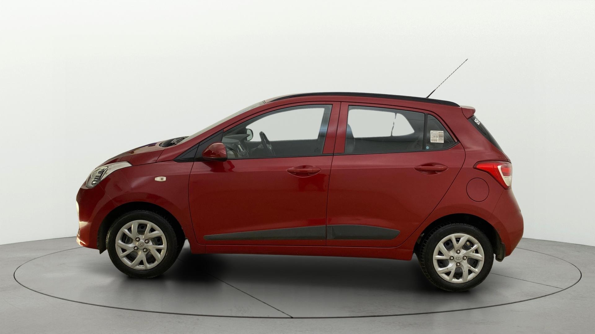View 2019 Hyundai Grand i10 1.2 Magna Petrol AT Image 5 Used 2019 Hyundai Grand i10 1.2 Magna Petrol AT Image 5