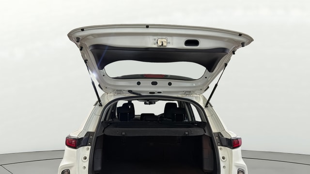 View Toyota Urban Cruiser Hyryder Image 17 Used Toyota Urban Cruiser Hyryder Image 17