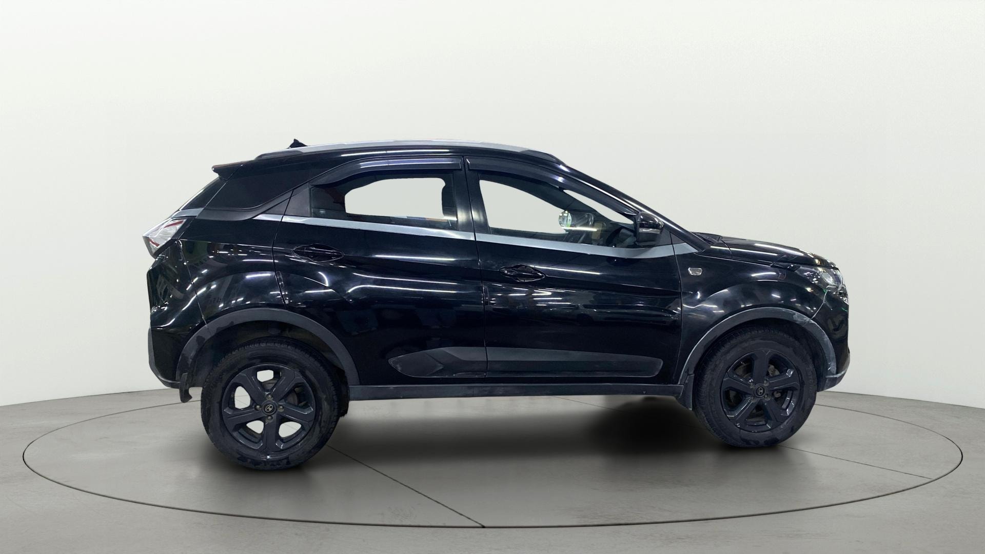 View 2021 Tata Nexon Revotorq XZA Plus AMT Dark Image 26 Used 2021 Tata Nexon Revotorq XZA Plus AMT Dark Image 26