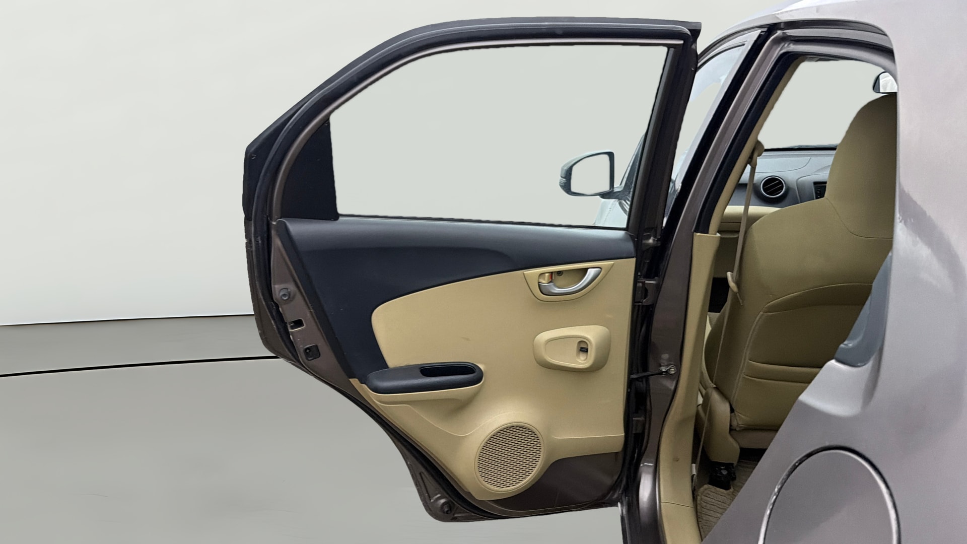 View 2015 Honda Brio VX AT Petrol Image 22 Used 2015 Honda Brio VX AT Petrol Image 22
