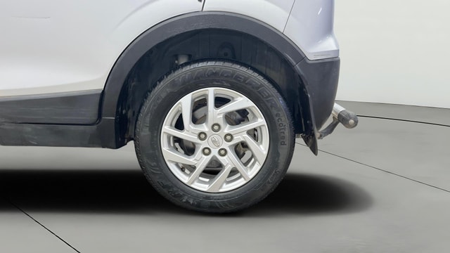View Mahindra XUV300 Image 12 Used Mahindra XUV300 Image 12