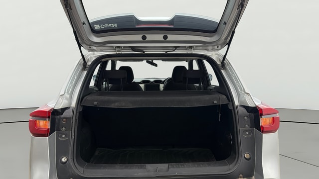 View Nissan Magnite Image 37 Used Nissan Magnite Image 37