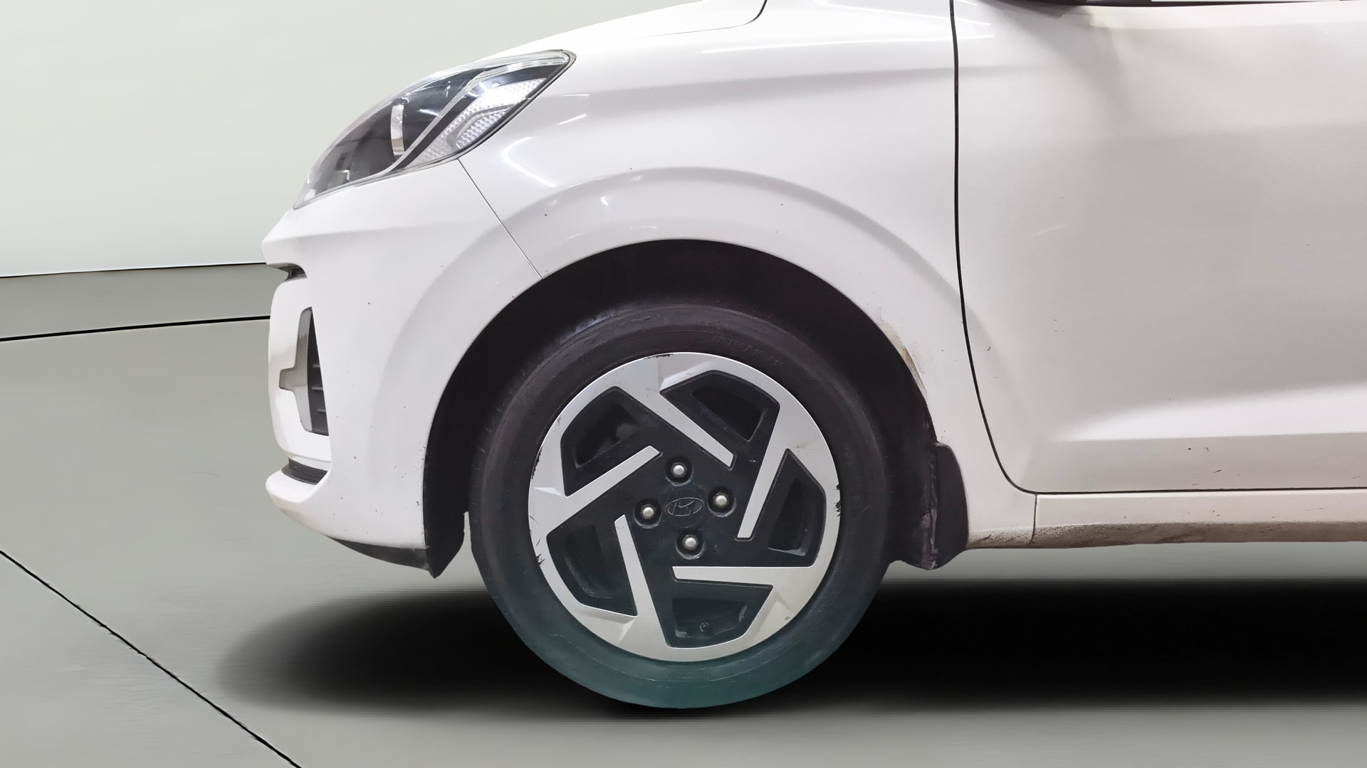View 2023 Hyundai Grand i10 Nios Sportz Petrol AMT Image 29 Used 2023 Hyundai Grand i10 Nios Sportz Petrol AMT Image 29
