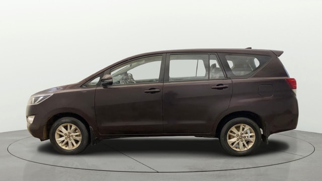 View Toyota Innova Crysta Image 5 Used Toyota Innova Crysta Image 5