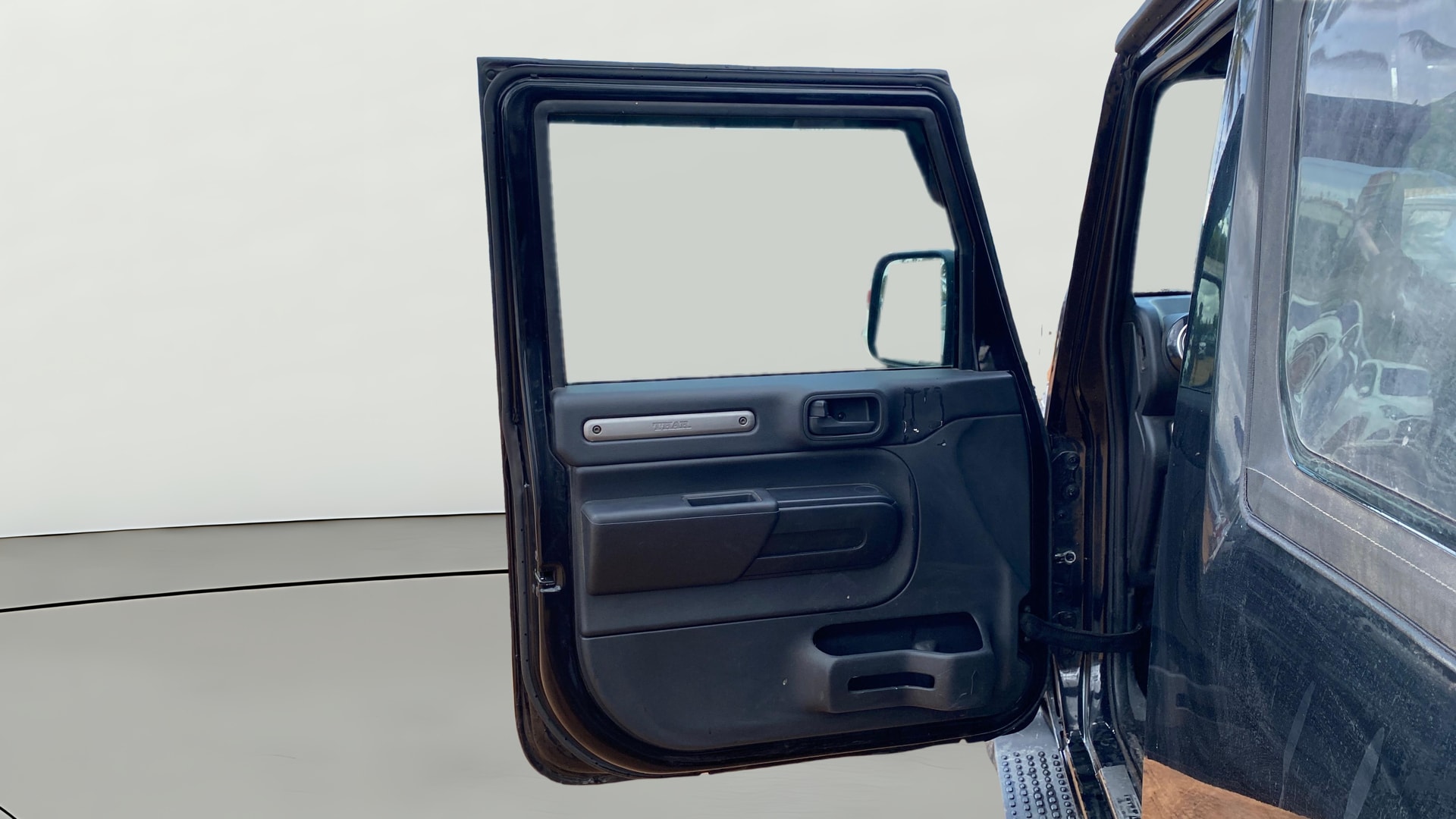 View 2020 Mahindra Thar AX Standard Manual Soft Top 6 Seater Image 32 Used 2020 Mahindra Thar AX Standard Manual Soft Top 6 Seater Image 32
